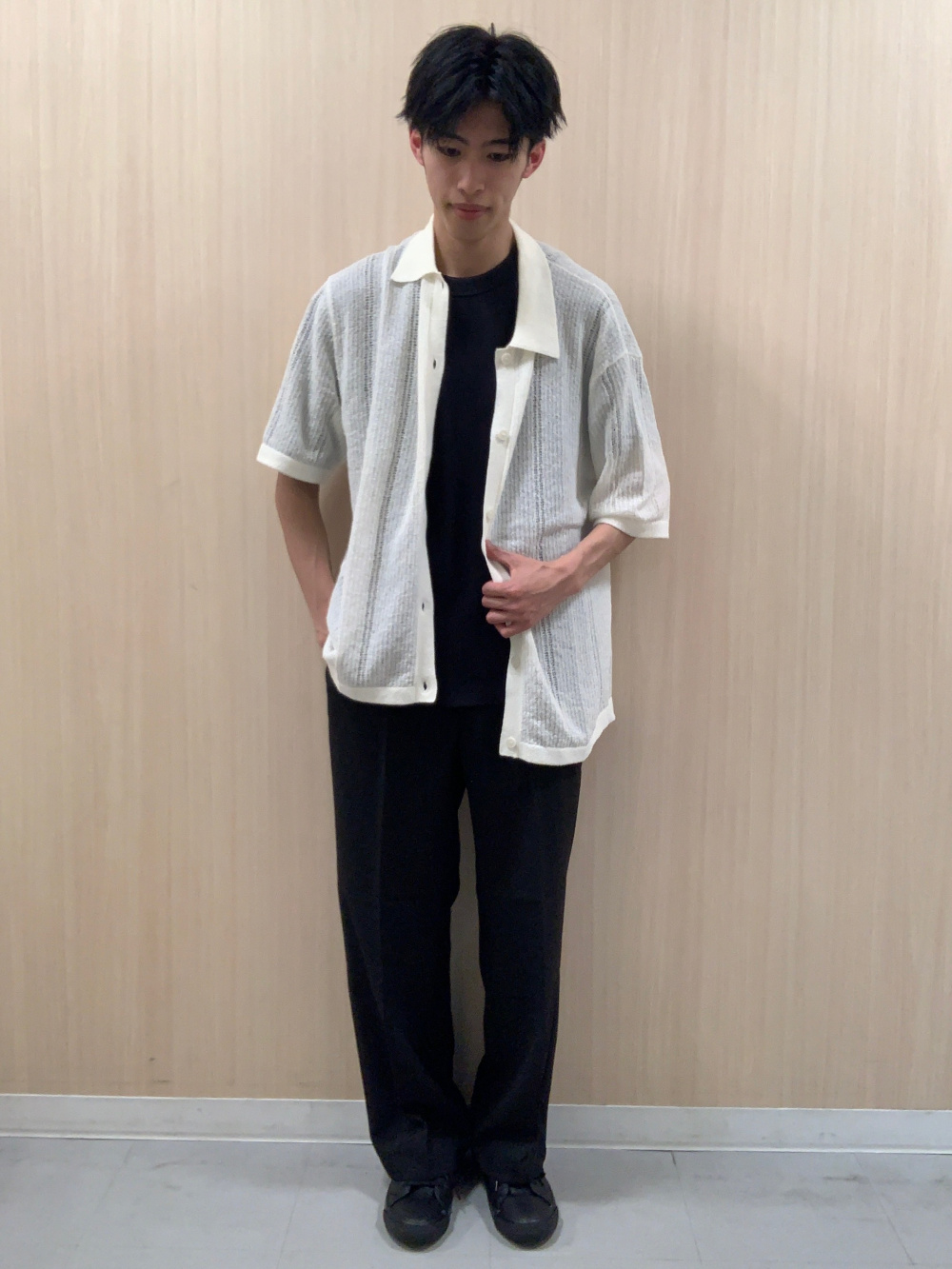 Washable Boucle Knitted Shirt/HalfSlv」| GU的穿搭理念