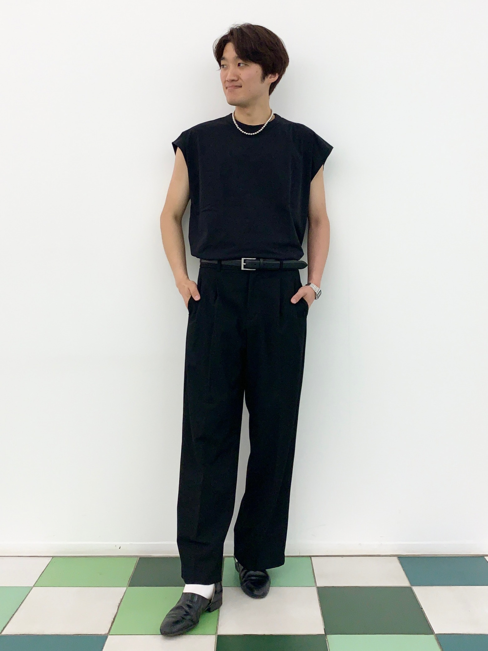 Loop Yarn Full-Zip Hoodie、Dry Boxy Sleeveless T-Shirt」| GU的穿搭理念