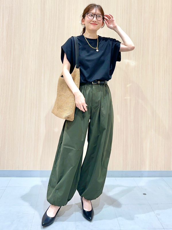ボトルネックT(ノースリーブ)Q、チノキャロットパンツ(丈標準69.5
