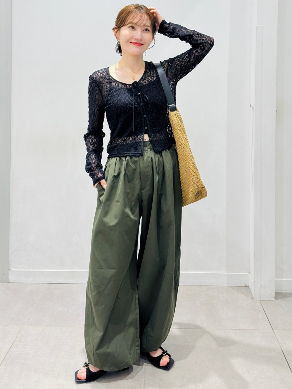 Peplum Knitted Pullover/S、Lace Ribbon Cardigan/Q」| GU的穿搭理念