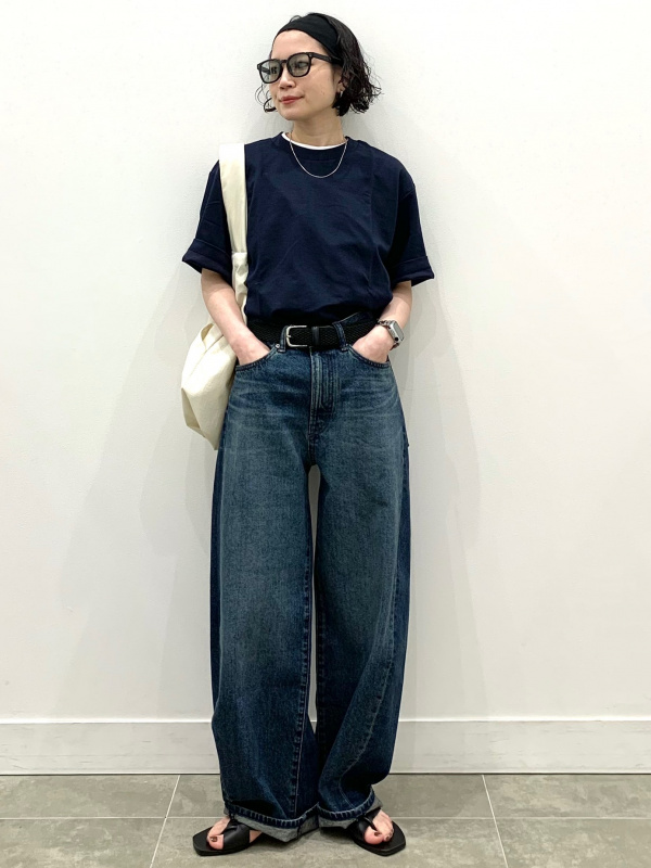 コットンクルーネックT、ストレートアンクルジーンズ PFの