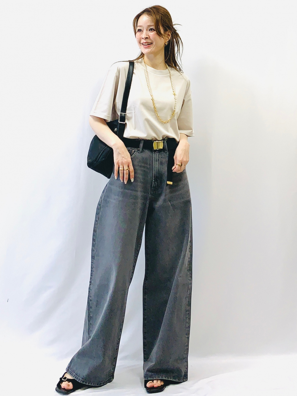 ユーキャン U－CAN カラーコーディネート ドライワイドT(5分袖)、テックタックコクーンパンツ」の着用