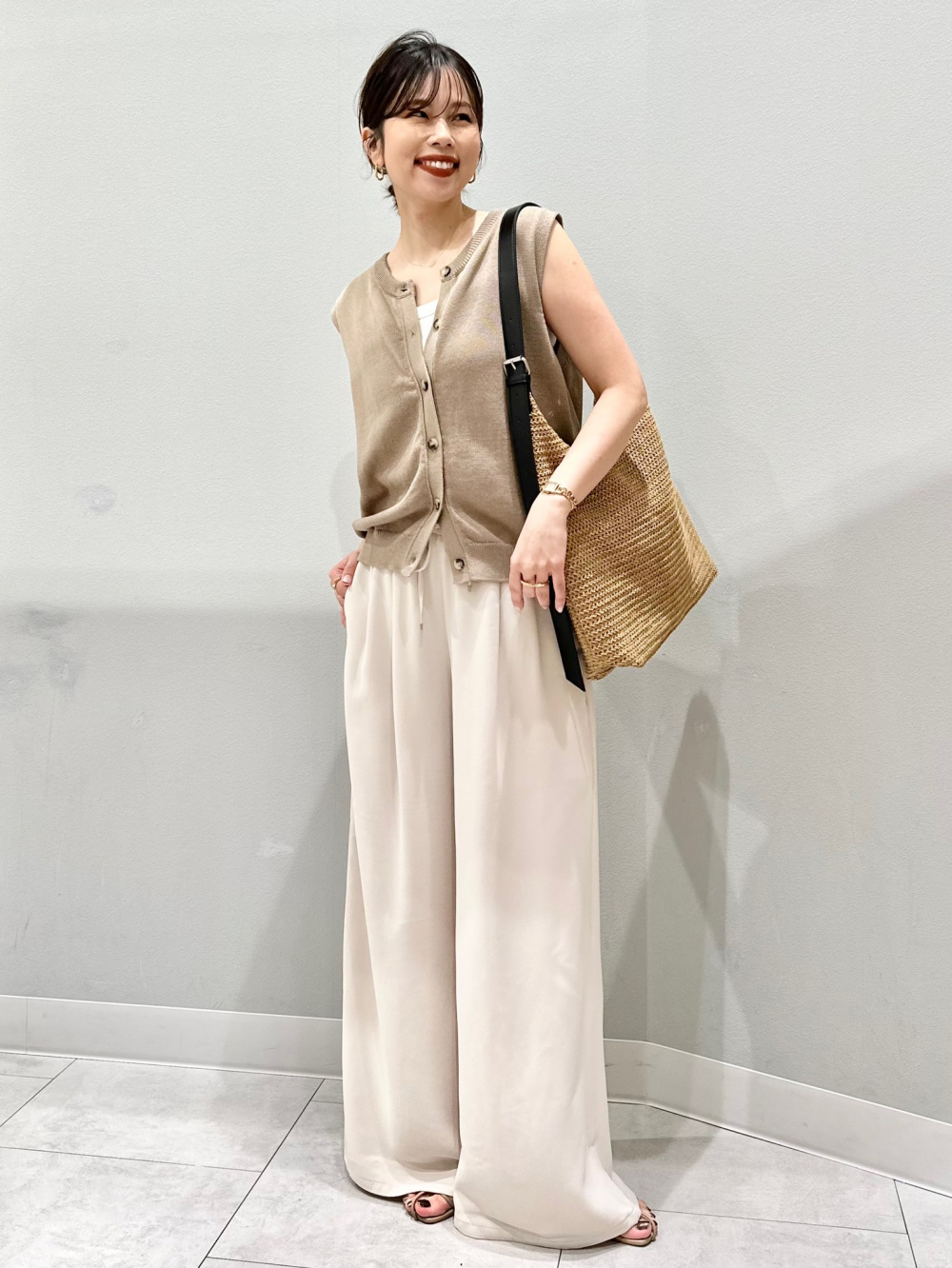 Draped Wide Pants、Bubble Sleeve Blouse/HalfSlv」| GU的穿搭理念
