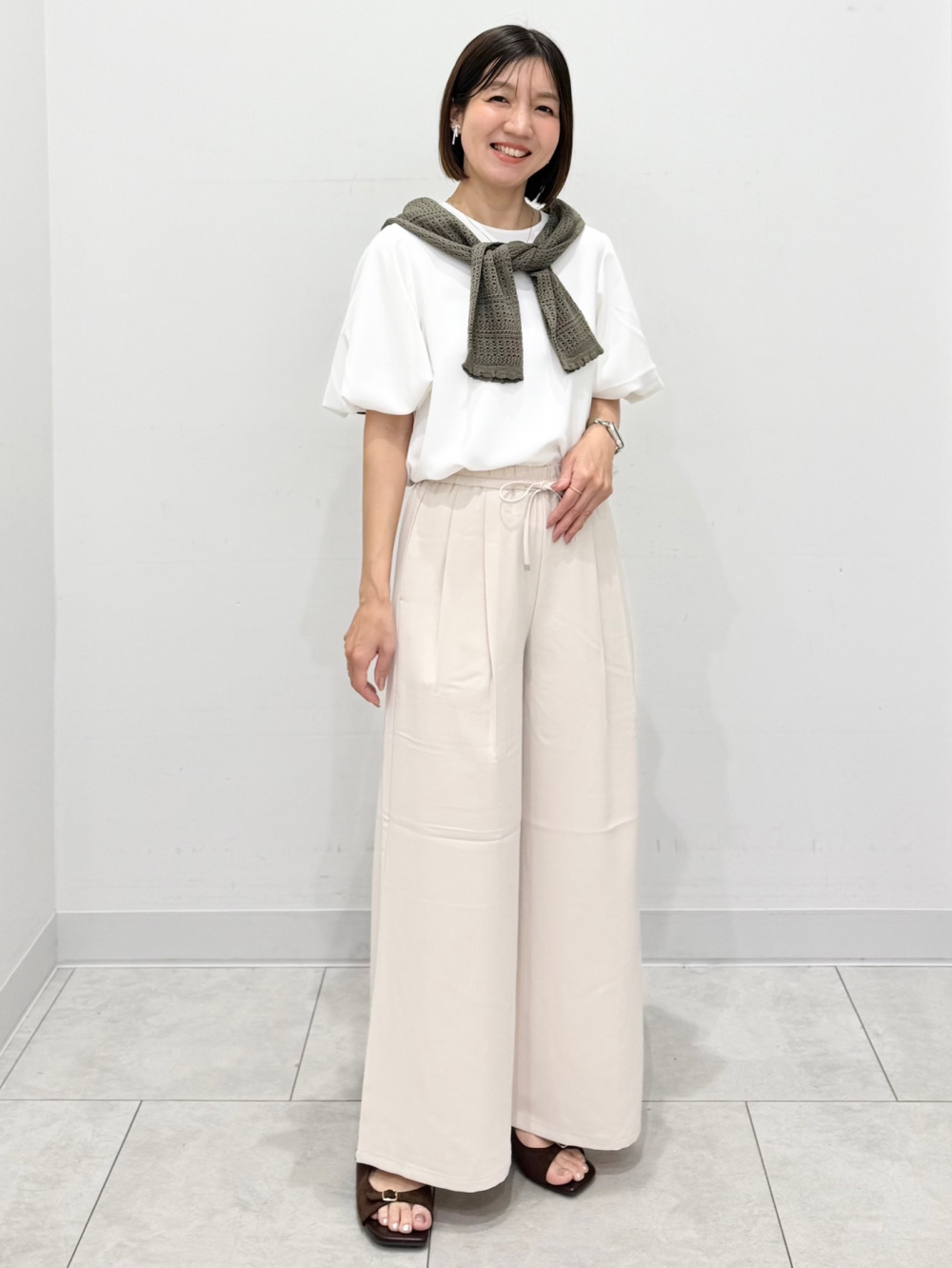 Draped Wide Pants、Bubble Sleeve Blouse/HalfSlv」| GU的穿搭理念