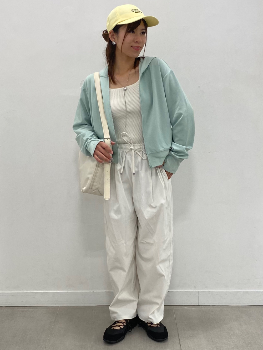 Protection Twill Cap/Logo、Flower Printed Camisole Tunic」| GU的穿