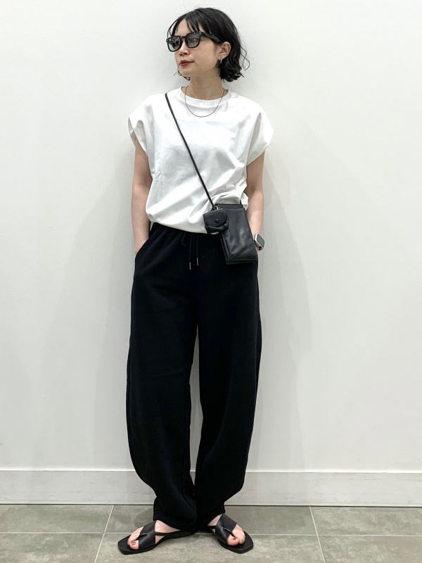 UVカットシアーパーカ、ブラフィールペプラムキャミソールの