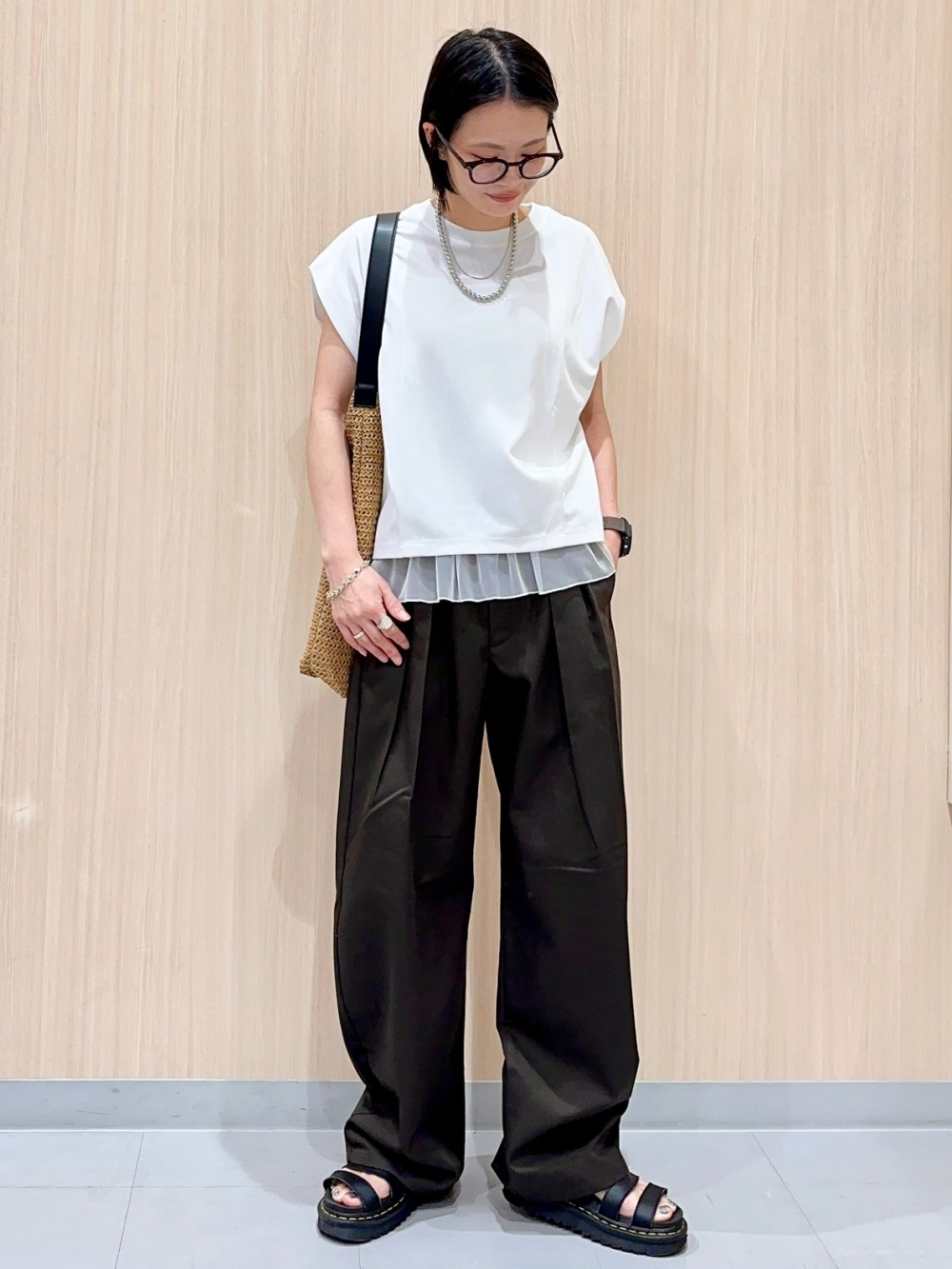 ノーカラーベストZ(セットアップ可能)、スタンドカラーブラウスZ」の