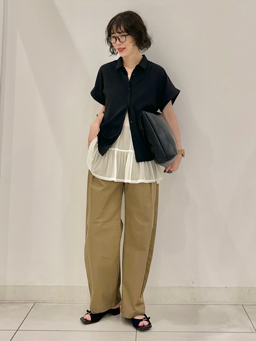 Draped Flared Shirt/S、Comfy Insole Canvas Sneakers」| GU的穿搭理念
