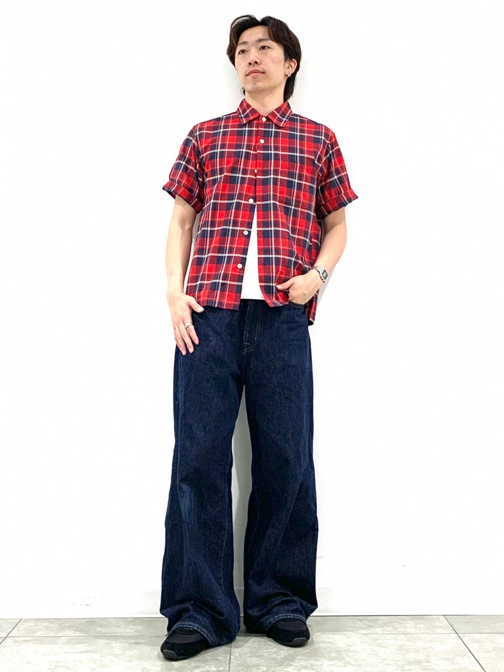 Super Wide Jeans/NTQ、Lacy Stitch Knitted Shirt/Halfslv」| GU的穿