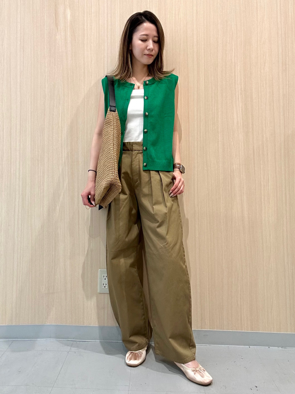 ②みどちゃん Cotton Blend Square Neck Camisole/Dry」| GU的穿搭理念