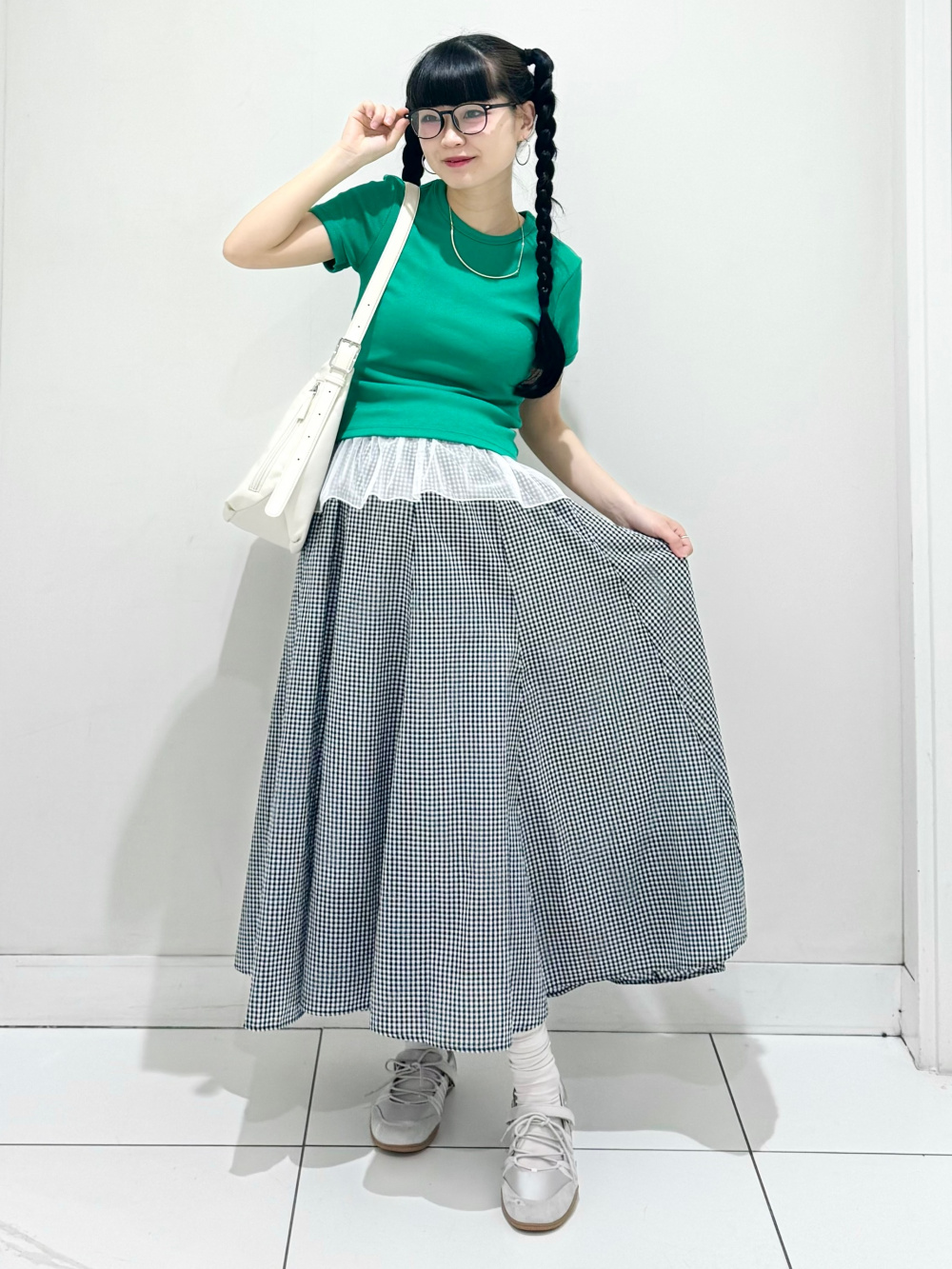 Satin Relaxed Pants、Satin Camisole」| GU的穿搭理念