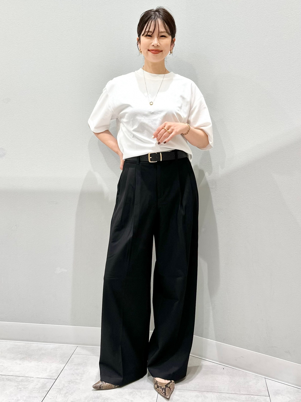 ボウタイブラウスZ、タックワイドパンツ(丈標準70.0～74.0cm)(2026年度 