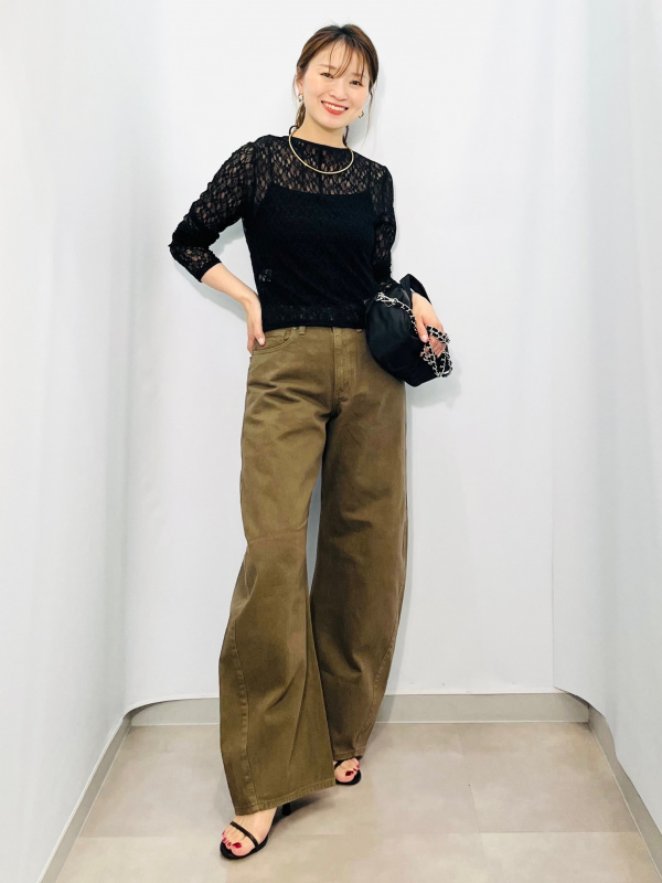 Tank Top 3P、Lace Ribbon Cardigan」的穿搭靈感｜GU