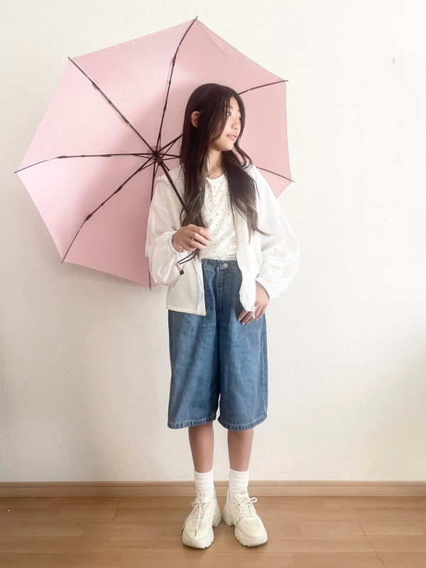 UVカットシアーパーカのコーディネート・着用イメージ｜GU(ジーユー)