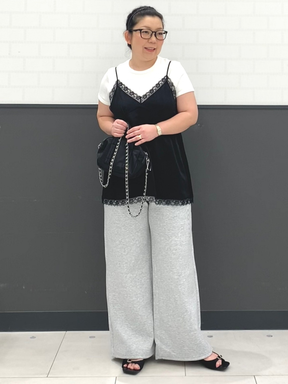Textured Shirt/HalfSlv、Wide Cargo Pants/UL」| GU的穿搭理念
