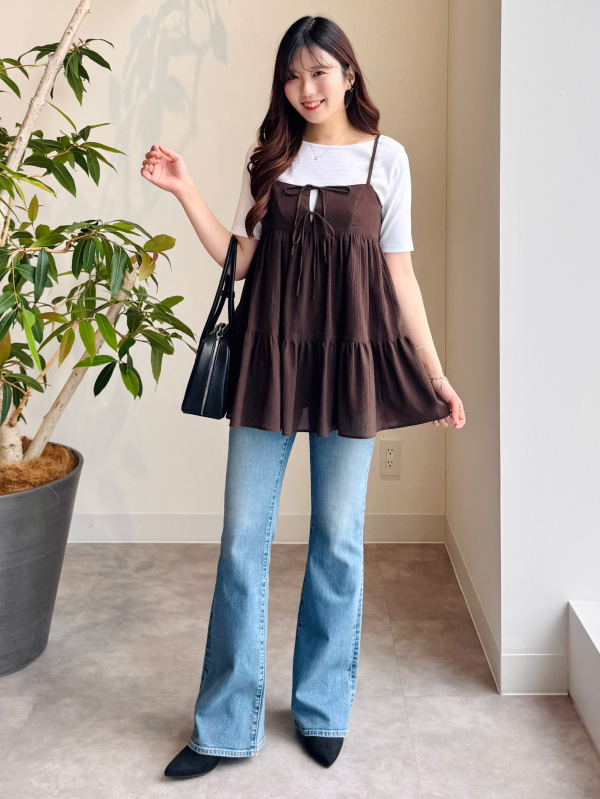 shi−gu様 Ribbed Boat Neck T-Shirt、Satin Relaxed Pants」的穿搭靈感｜GU