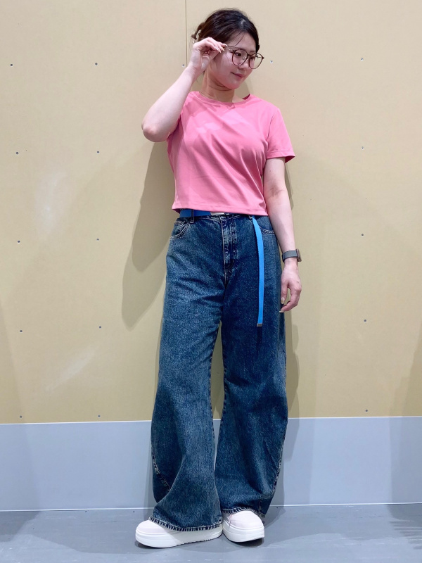 3D Barrel Jeans/UL、Color Combination Tape Long Belt/ST」的穿搭