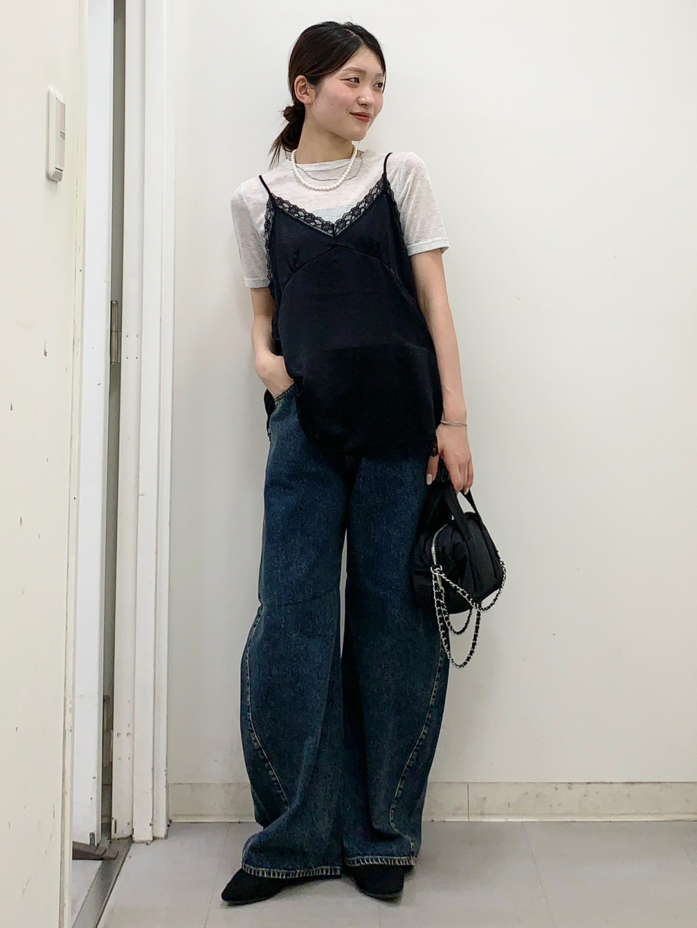 Textured Shirt/HalfSlv、Wide Cargo Pants/UL」| GU的穿搭理念