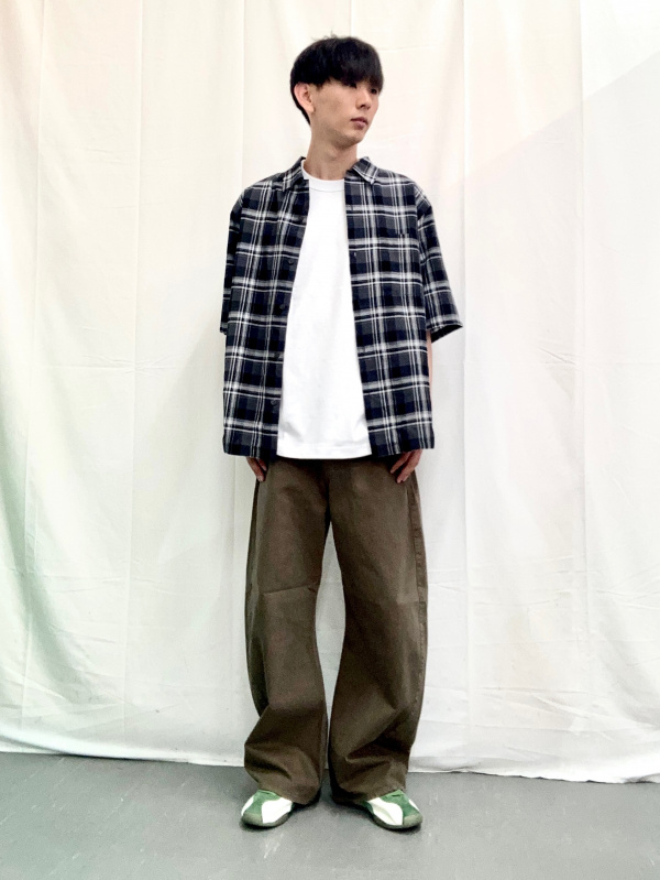 コットンボクシーT(5分袖)(ボーダー)PF、ツイルバギークロップドパンツ