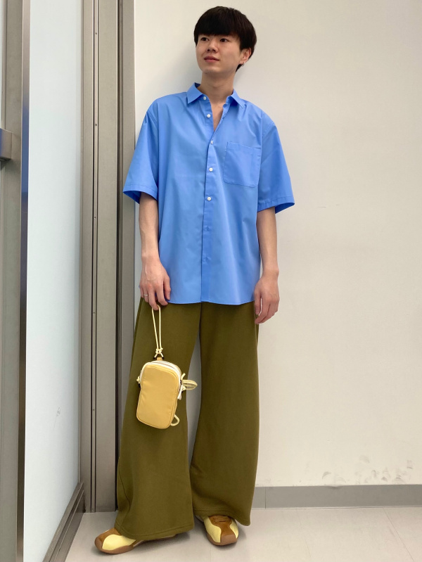 デニムオーバーサイズシャツ PF、チノワイドストレートパンツ CLの
