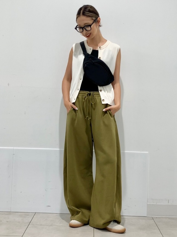 スーパーオーバーサイズT ST、ツイルバギークロップドパンツ STの