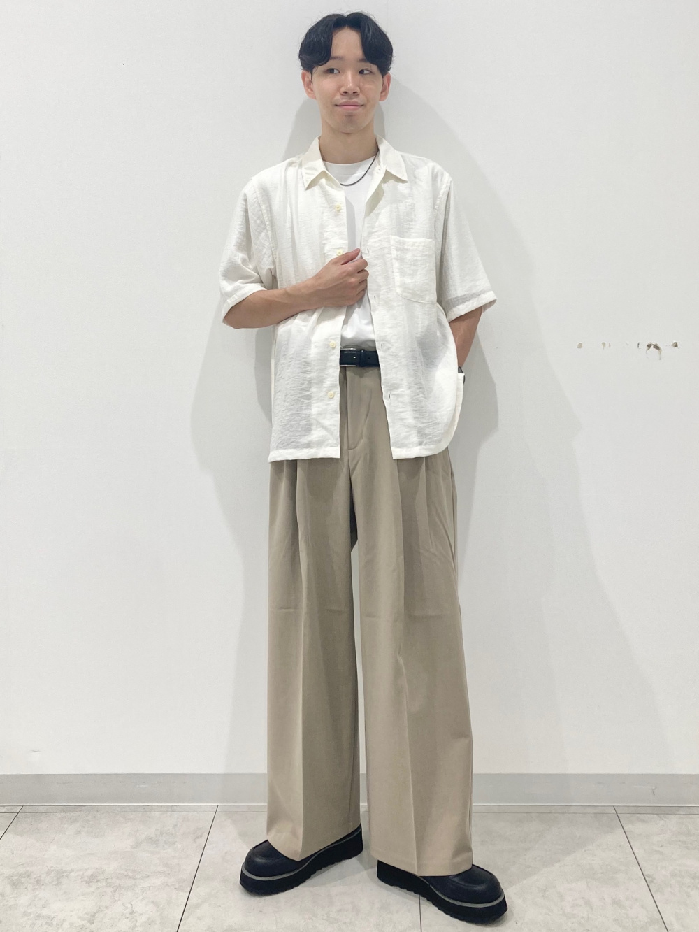 Imitation Pearl Necklace、Textured Shirt/HalfSlv」| GU的穿搭理念
