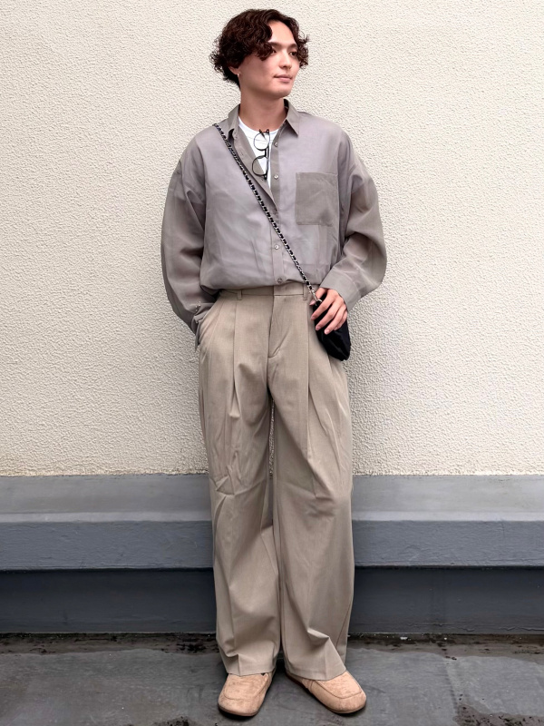 Lacy Stitch Knitted Shirt/Halfslv、Pleated Wide Pants/MN」的穿搭