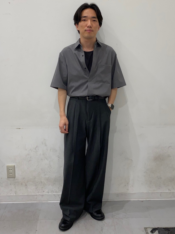 Lacy Stitch Knitted Shirt/Halfslv、Pleated Wide Pants/MN」的穿搭