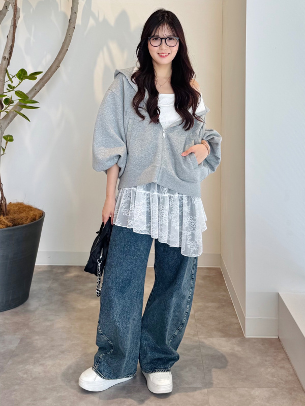 トラックパンツ、トラックジャケットのコーディネート・着用イメージ