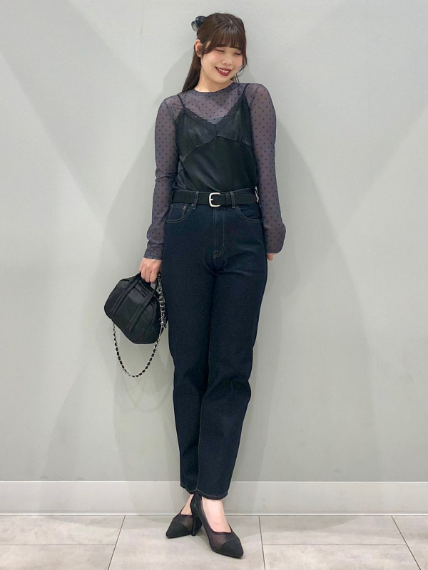 Rib Stitched Knitted Vest/UL、Baggy Jeans/PF」的穿搭靈感｜GU