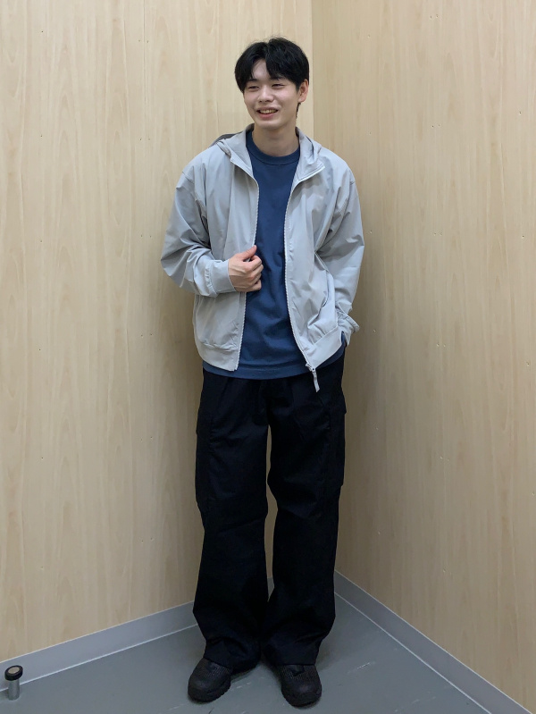 Dry UV Protection Full-Zip Hoodie」的穿搭靈感｜GU