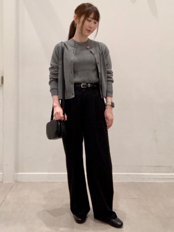 Pleated Wide Pants/MN、Oxford Shoes/MN」的穿搭靈感｜GU
