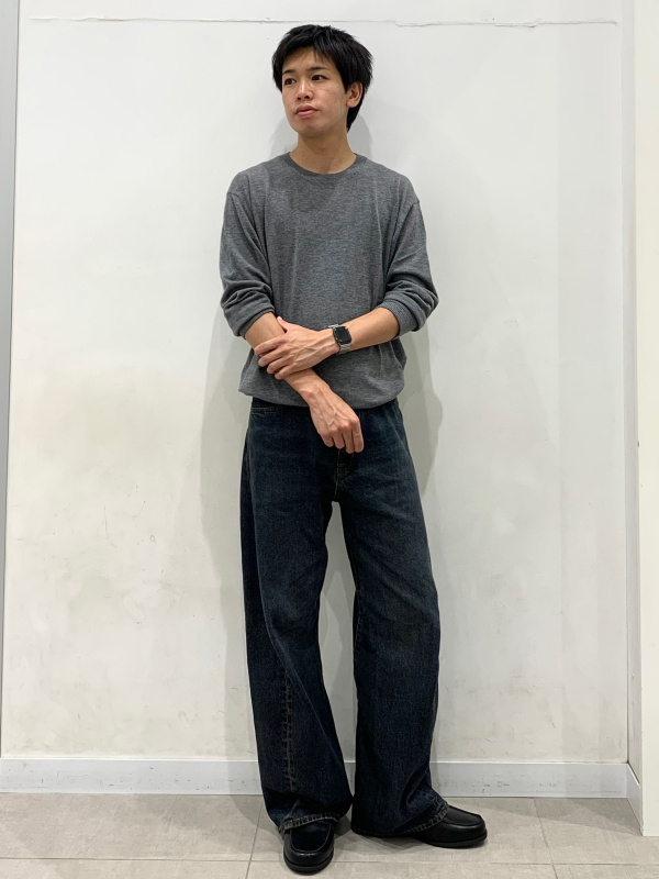 Boxy Graphic T-shirt/MUSIC/PF、Coin Loafers/CL」的穿搭靈感｜GU