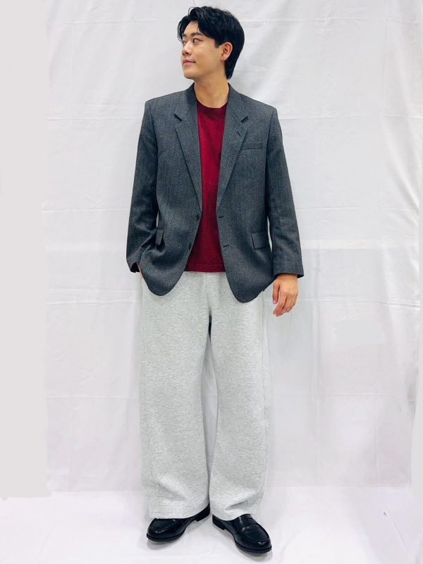 Boxy Graphic T-shirt/MUSIC/PF、Coin Loafers/CL」的穿搭靈感｜GU