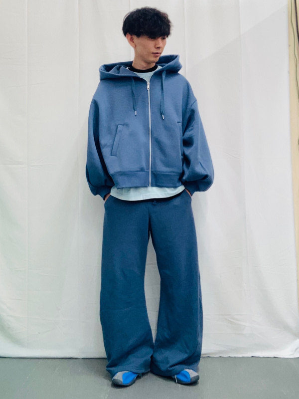 デニムオーバーサイズシャツ PF、チノワイドストレートパンツ CLの