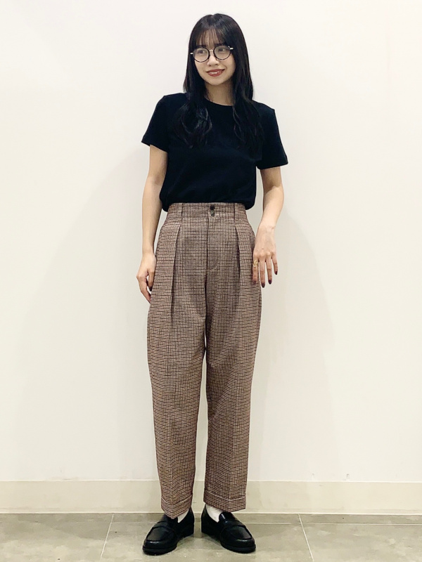 Pleated Wide Pants/MN、Coin Loafers/CL」的穿搭靈感｜GU