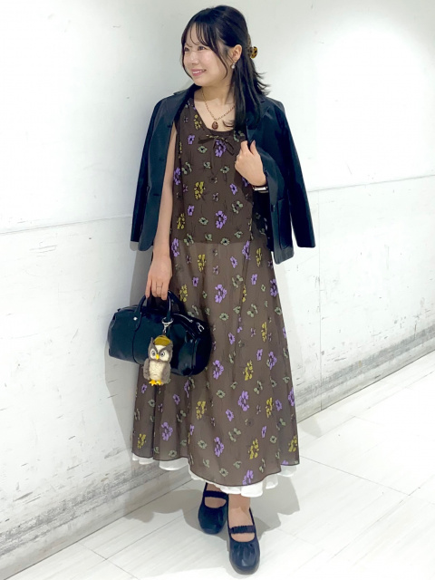 横浜ビブレ店スタッフ Maiのコーディネート一覧｜GU(ジーユー)