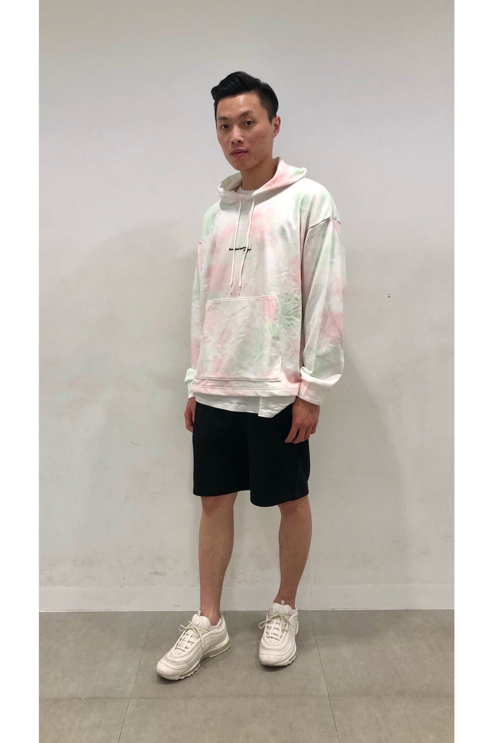 ルーズフィットt 5分袖 とスウェットハーフパンツのコーデ Gu公式 Styling Book