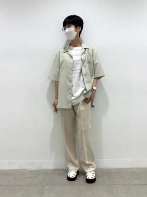 GU公式 | オーバーサイズグラフィックT(5分袖)2