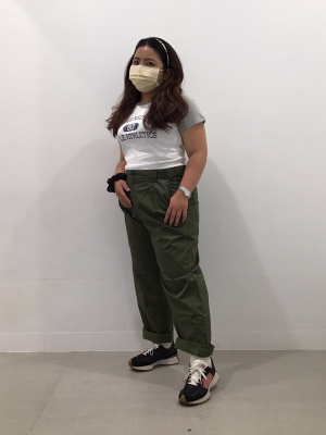 GU公式 | カーブタックアンクルパンツ