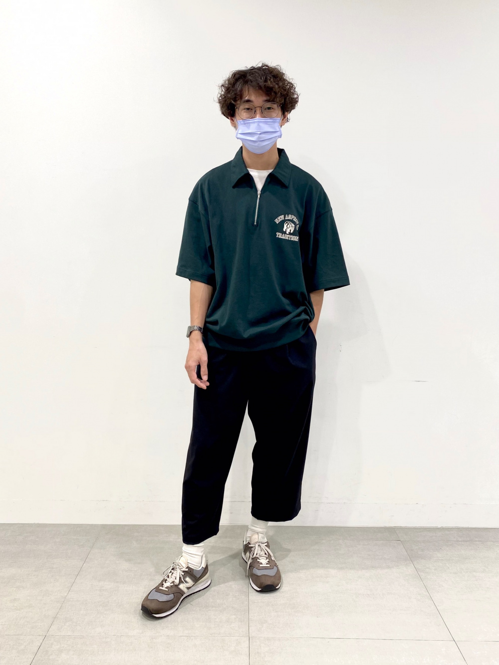 スウェTハーフジップ(5分袖)(ロゴ)、ウォッシャブルストレートパンツZ+