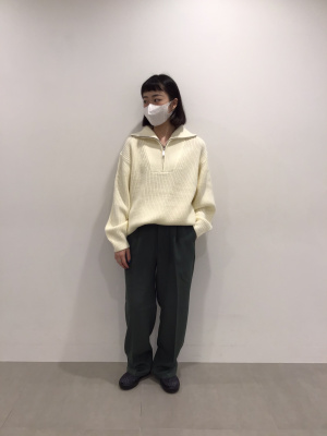 GU公式 | ローゲージハーフジップセーター(長袖)NT+E