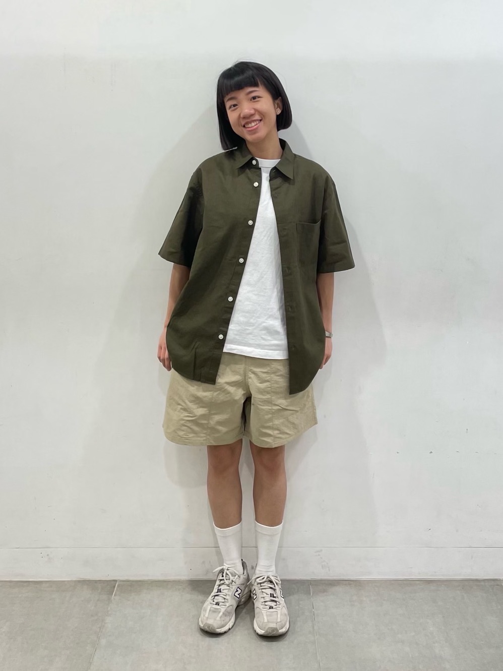 コットンクルーネックT(半袖)、リネンブレンドシャツ(5分袖)OSB+