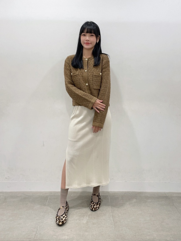 シアーオーバーサイズシャツ(長袖)、リブナローロングスカート