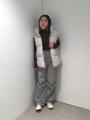 GU公式 | パラシュートパンツQ