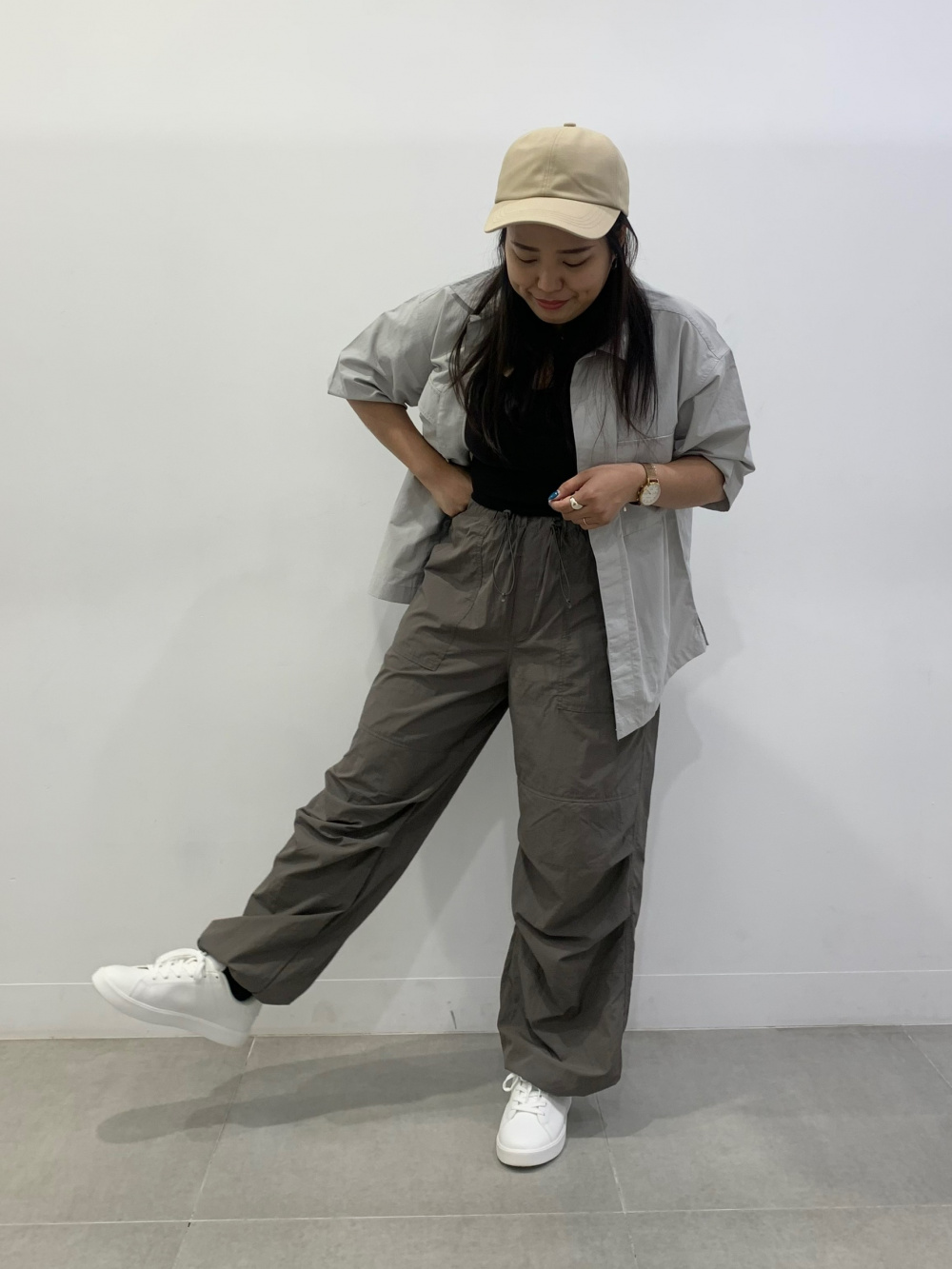 GIRLSネックスリットクロップドT(半袖)JR、テックパラシュートプルオン
