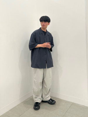 GU公式 | コントラストステッチT(5分袖)NT+E