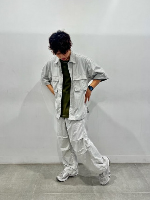 GU公式 | コントラストステッチT(5分袖)NT+E