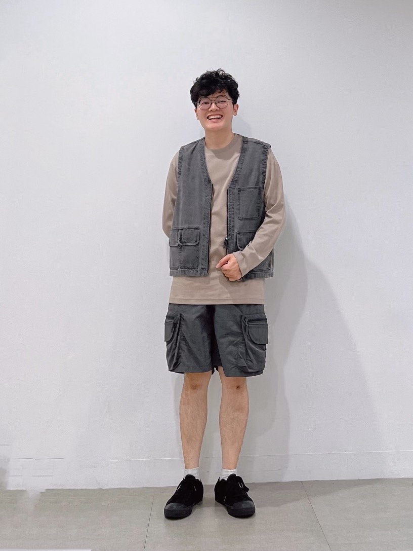 エンブロイダリーオープンカラーシャツ(5分袖)、ナイロンカーゴ