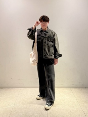GU公式 | デニムツータックバギースラックス(丈標準71.0～75.0cm)